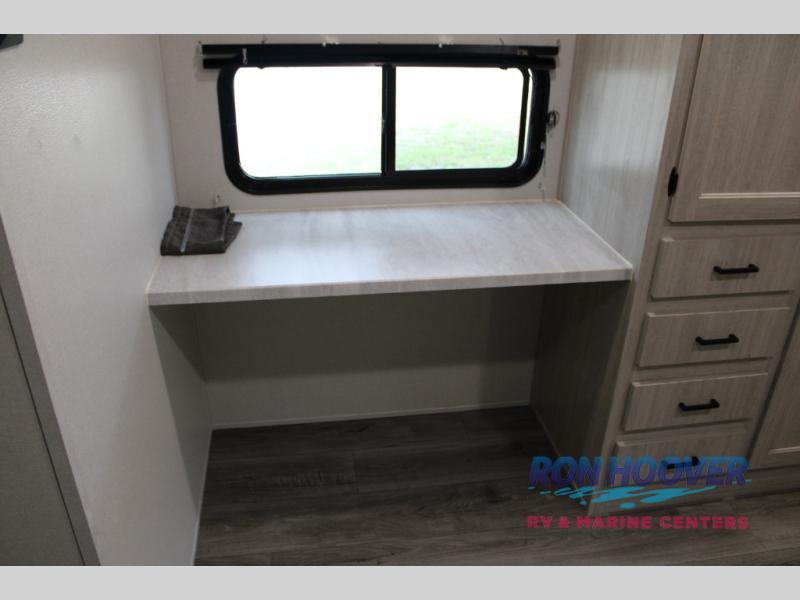 2026 COACHMEN CATALINA 343BHTSLE 2Q - Image 32