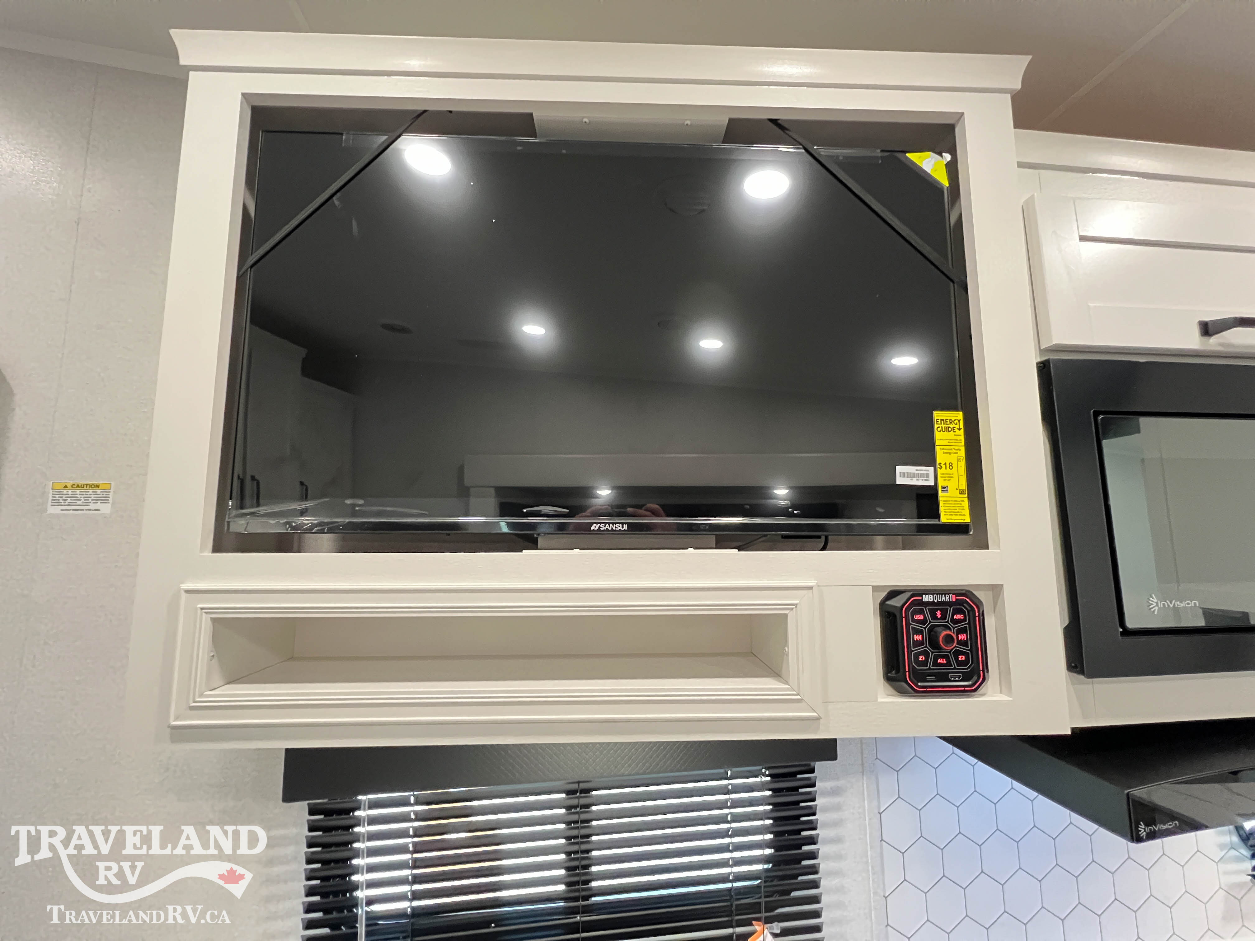 2027 Highland Ridge Roamer Light Duty 28DBSS - Image 11