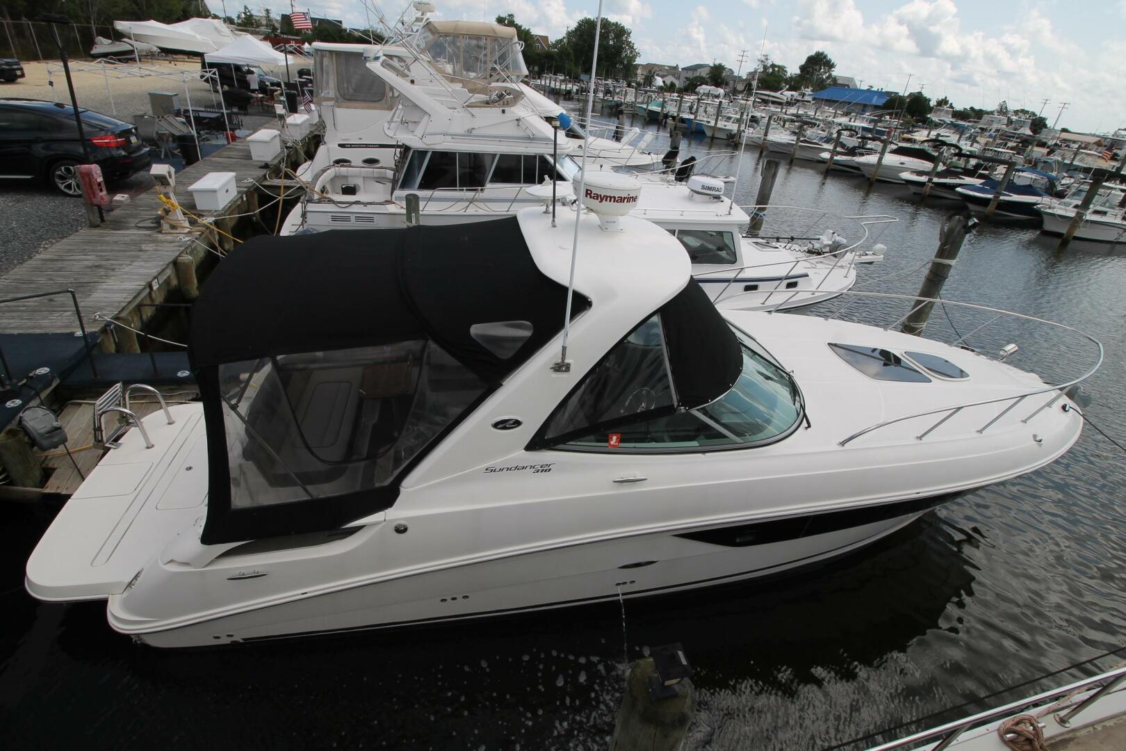 2015 Sea Ray 310 Sundancer - Image 1