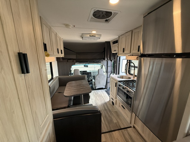 2023 Forest River Sunseeker LE 2350LE - Image 13