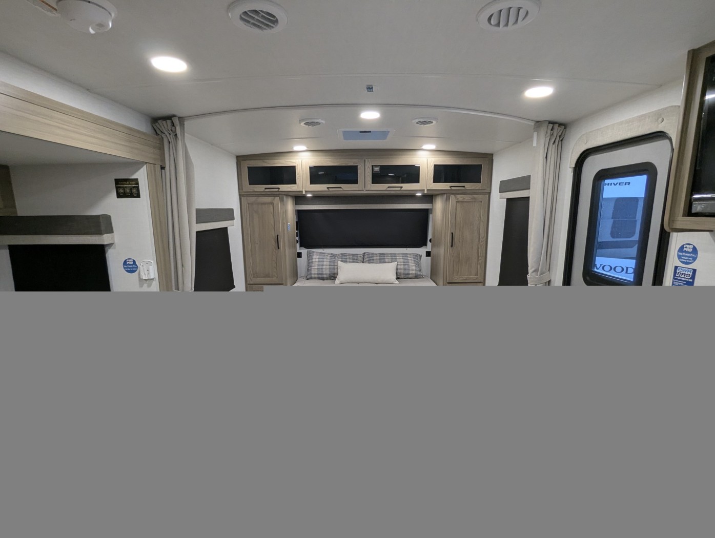 2027 Forest River Rockwood Mini Lite 2213S - Image 23