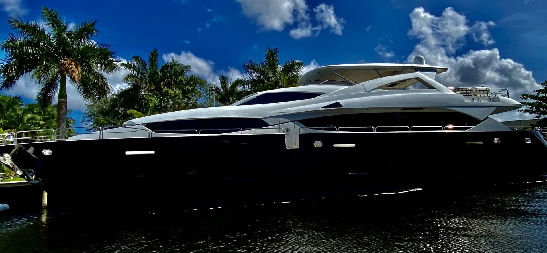 2011 Sunseeker 34M - Image 3