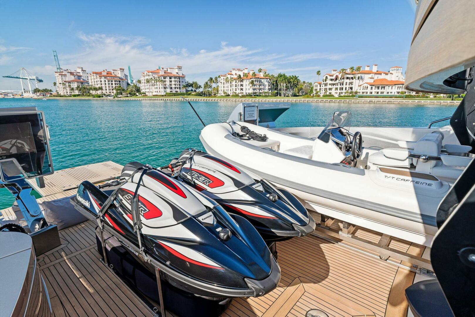 2023 Pershing GTX Motoryacht - Image 41