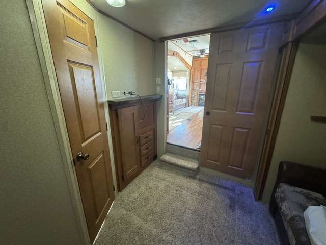 2011 WILDWOOD GRAND LODGE 408LOFT - Image 18
