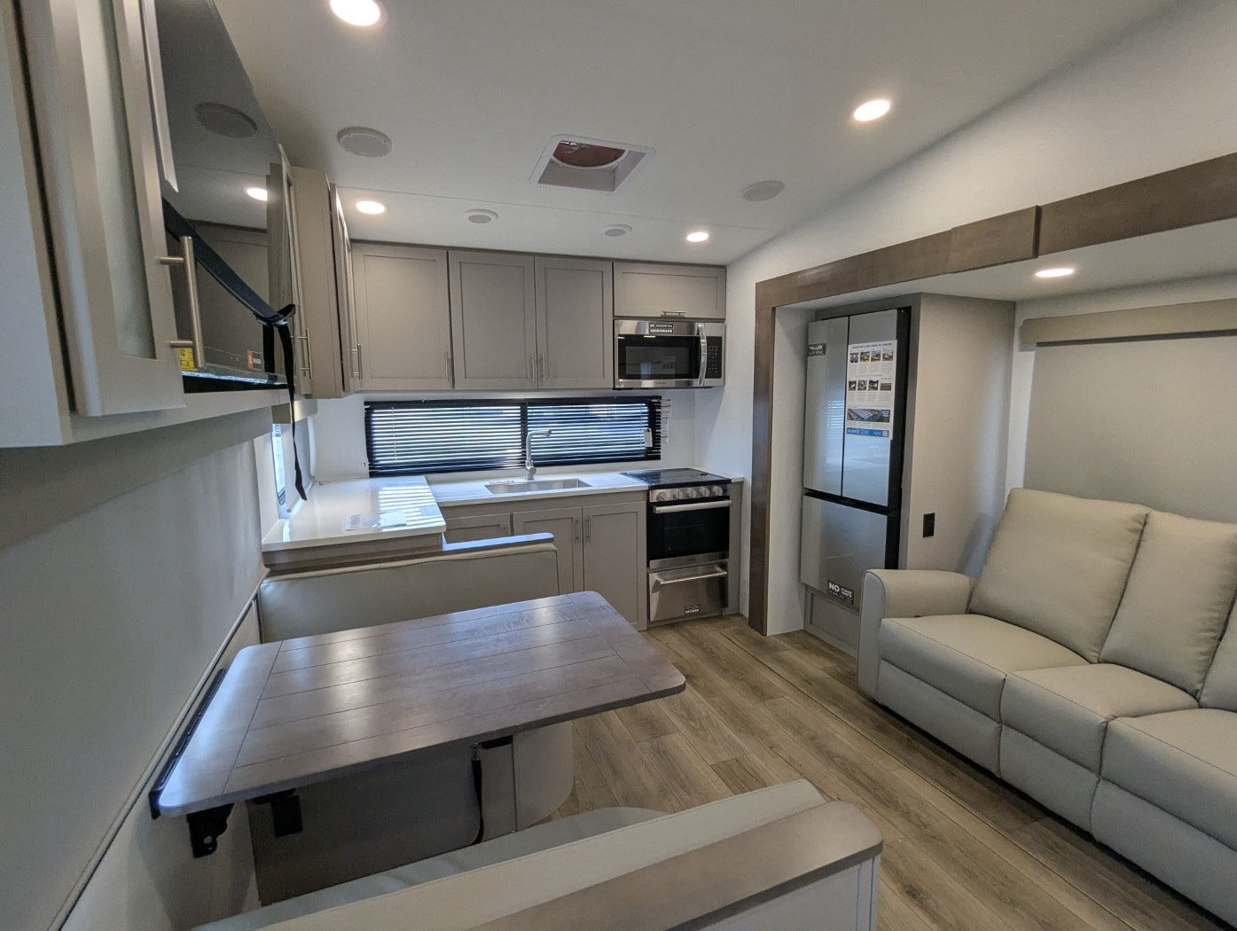 2026 Alliance RV Avenue 23ML - Image 14