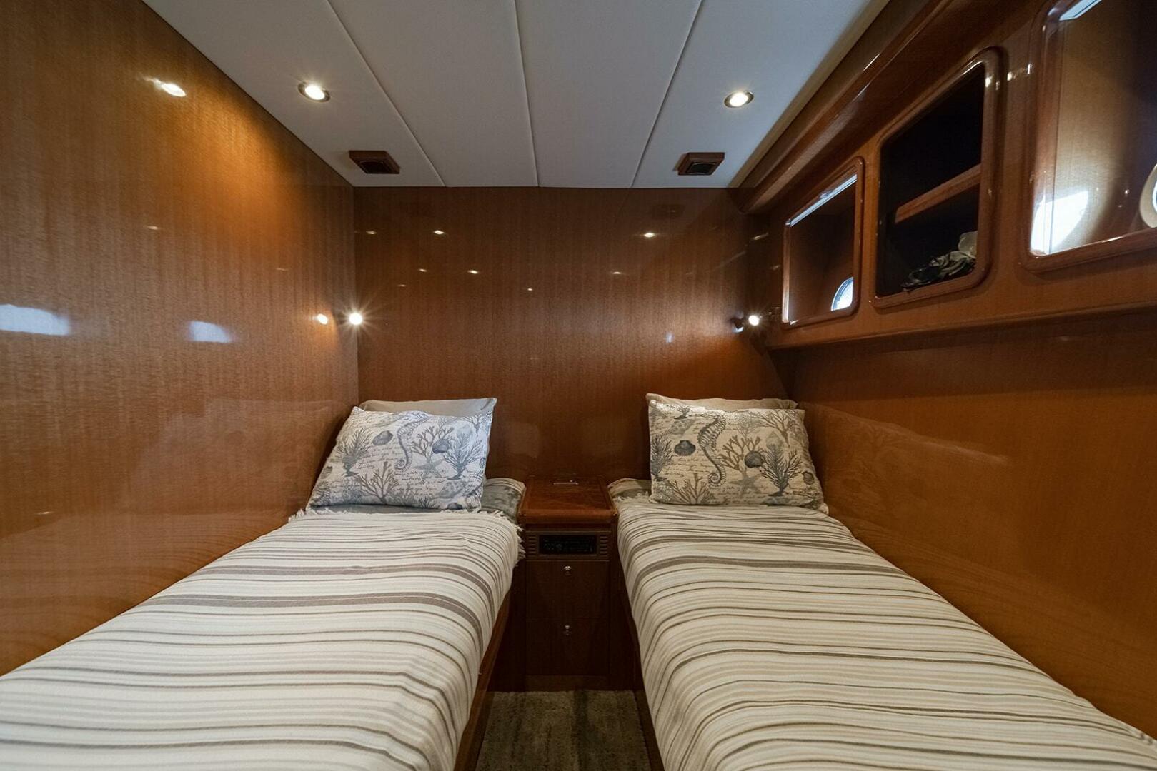 2013 Hampton 680 LRC - Image 35