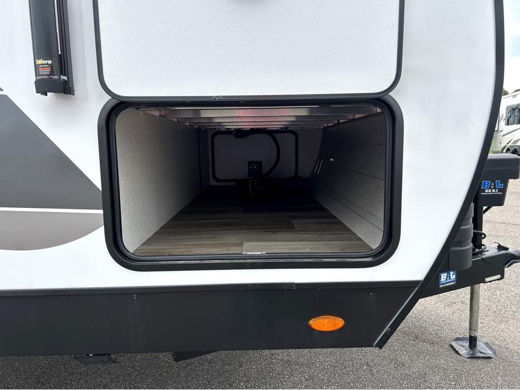 2026 VENTURE RV SPORTTREK 312VBH - Image 5