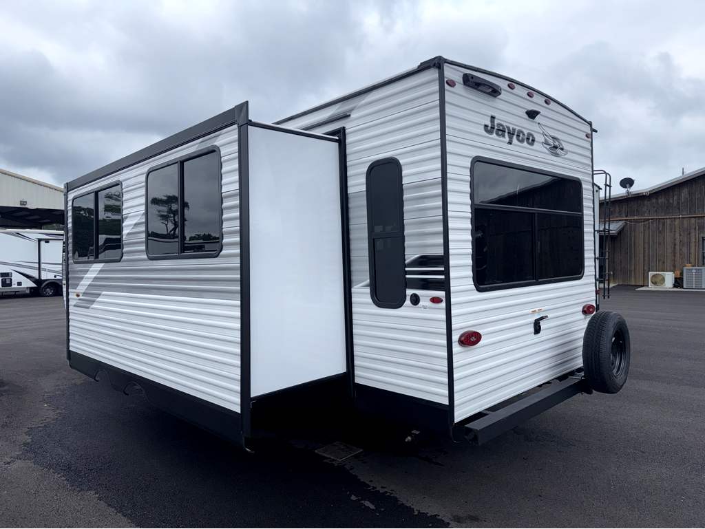 2026 JAYCO JAY FLIGHT SLX 262RLS - Image 3