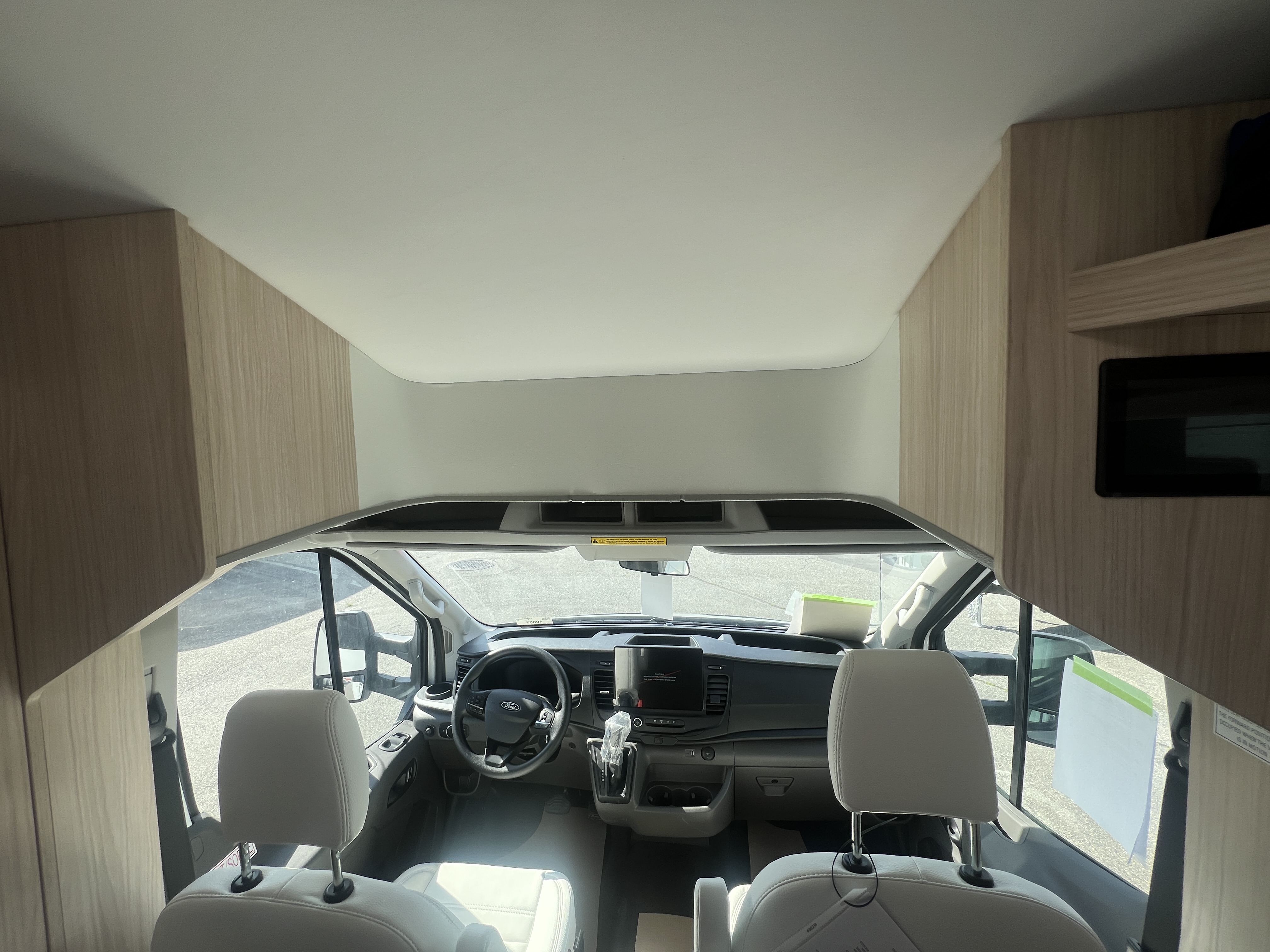 2027 Leisure Travel WONDER W24MBL - Image 14