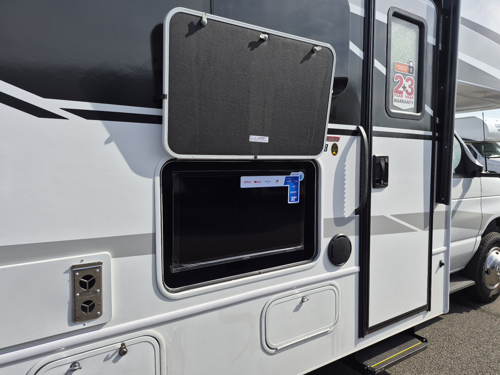 2027 Entegra Coach Odyssey 24B - Image 4