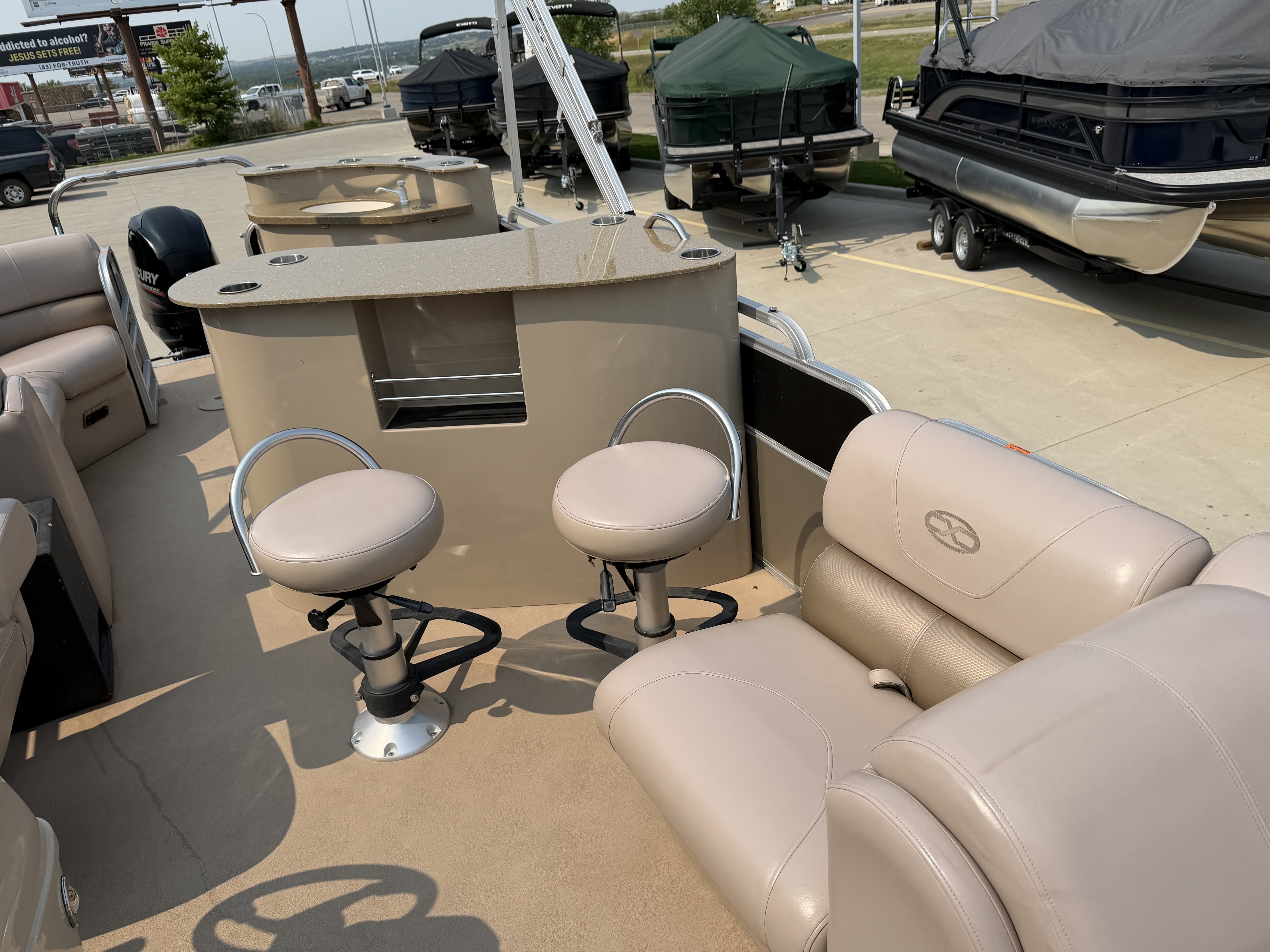 2013 Excursion X-23RFE - Image 17