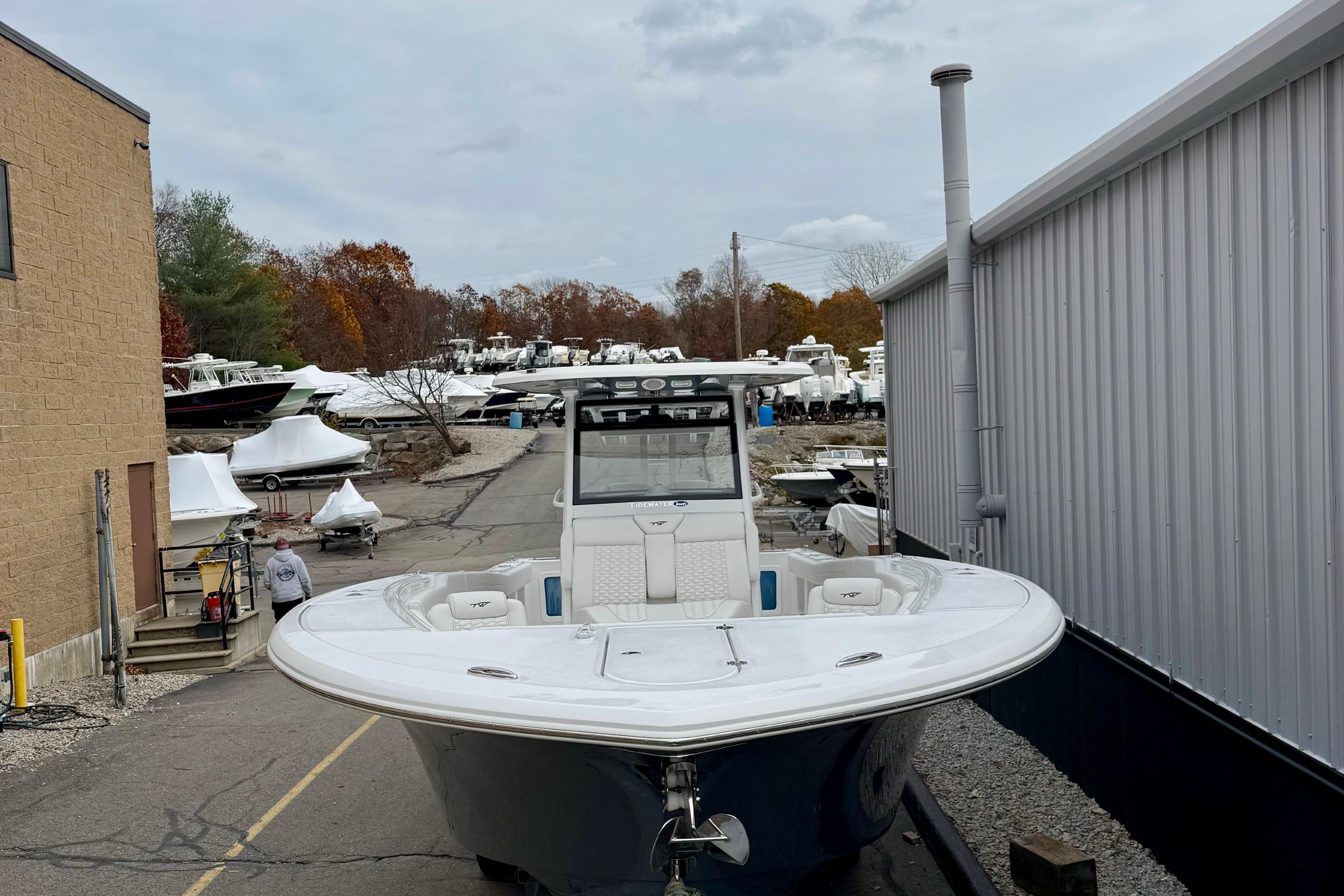 2026 Tidewater 302 CC Standard - Image 6