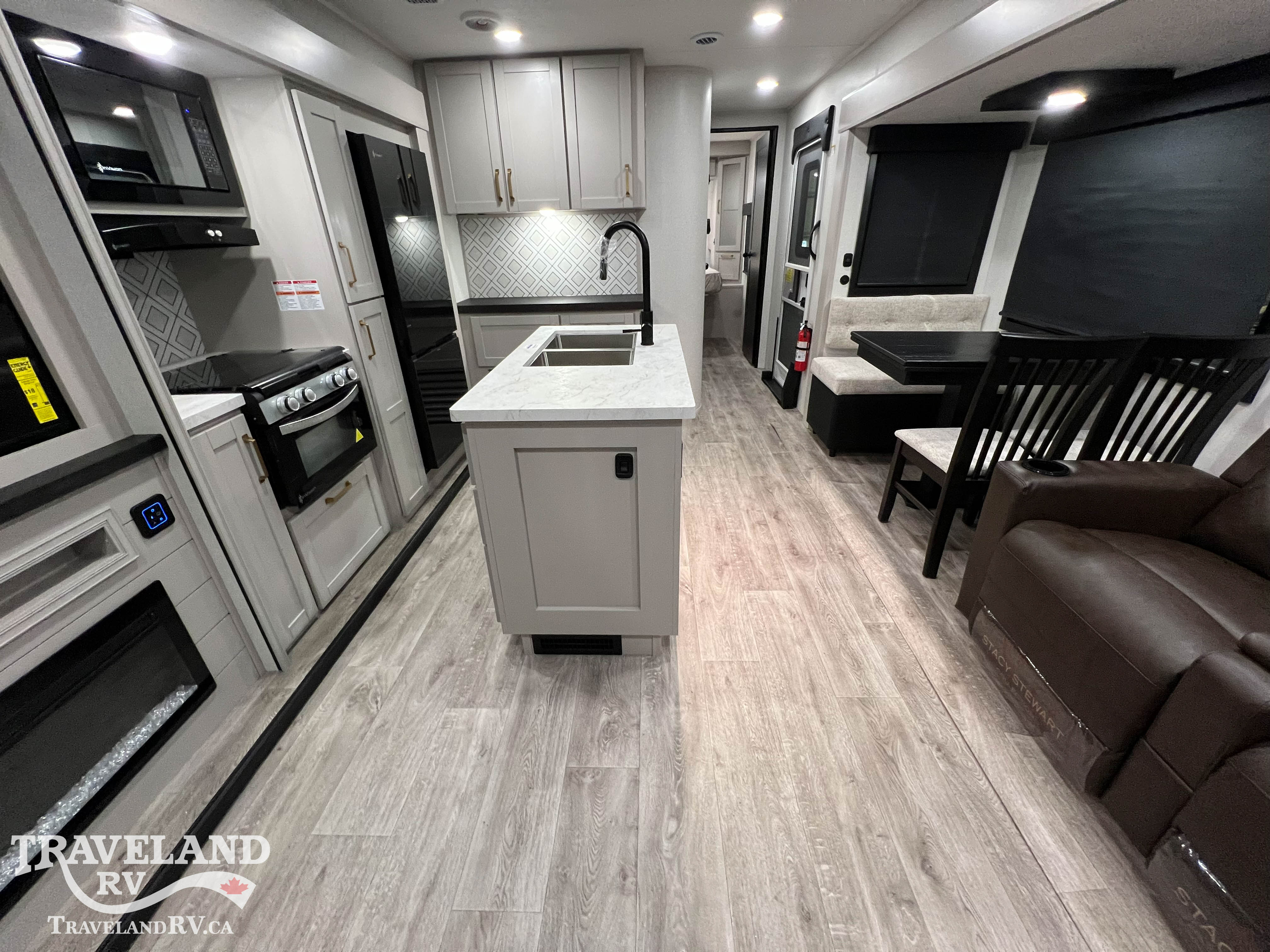 2026 Heartland Sundance Ultra-Lite 29RLBS - Image 4