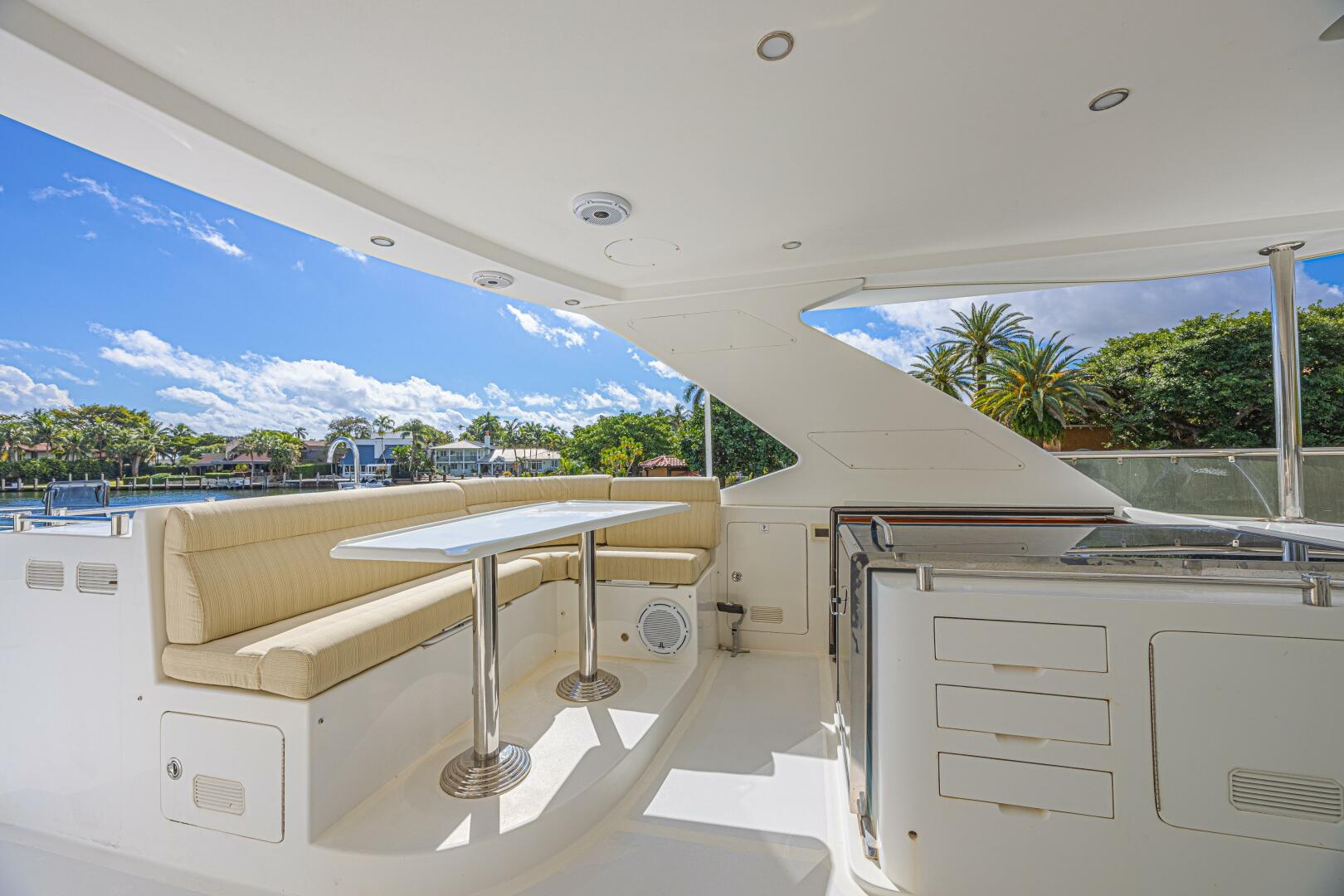 2010 Ocean Alexander 74 Motoryacht - Image 20