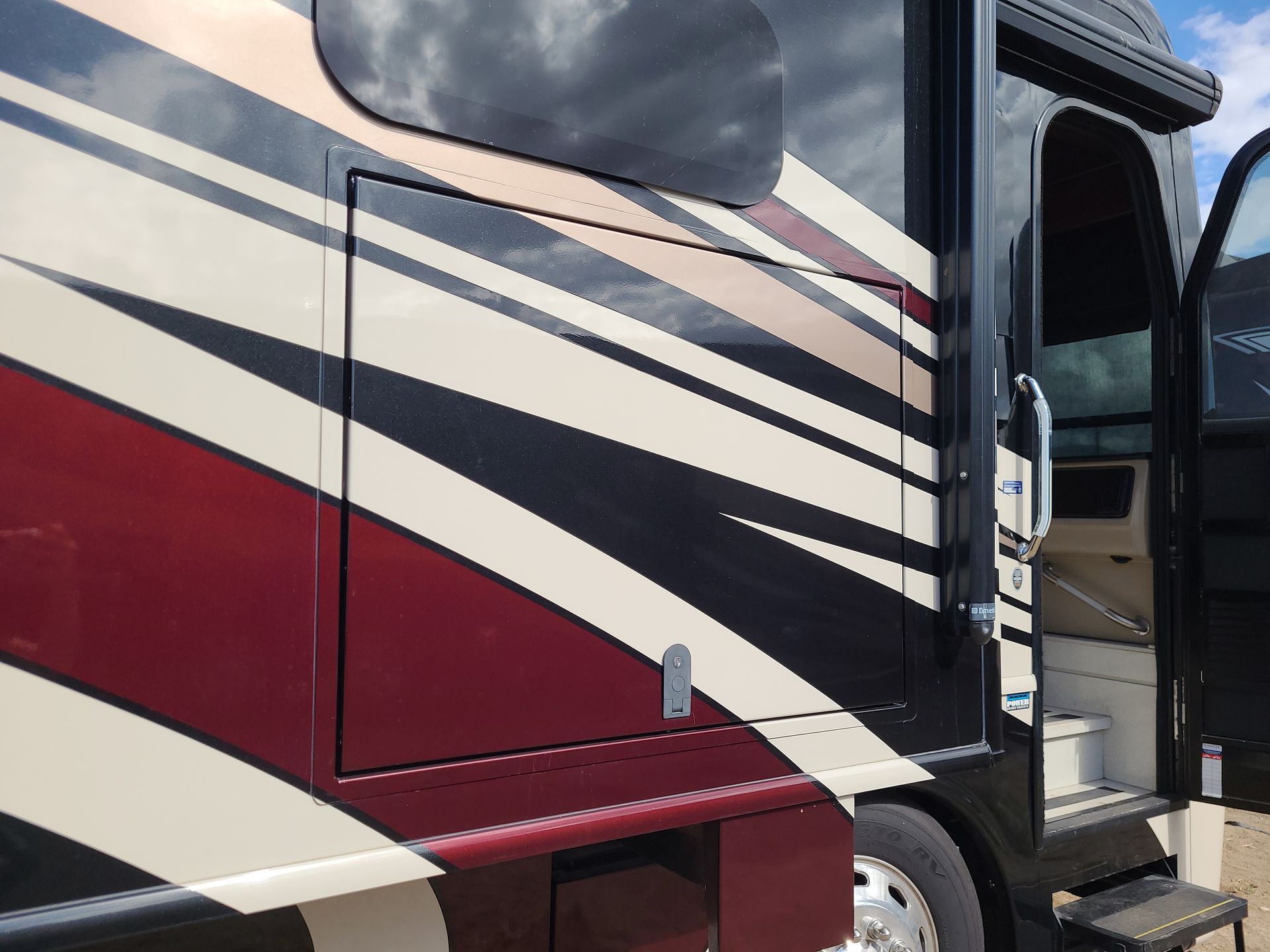 2017 Holiday Rambler Endeavor XE 38K - Image 11
