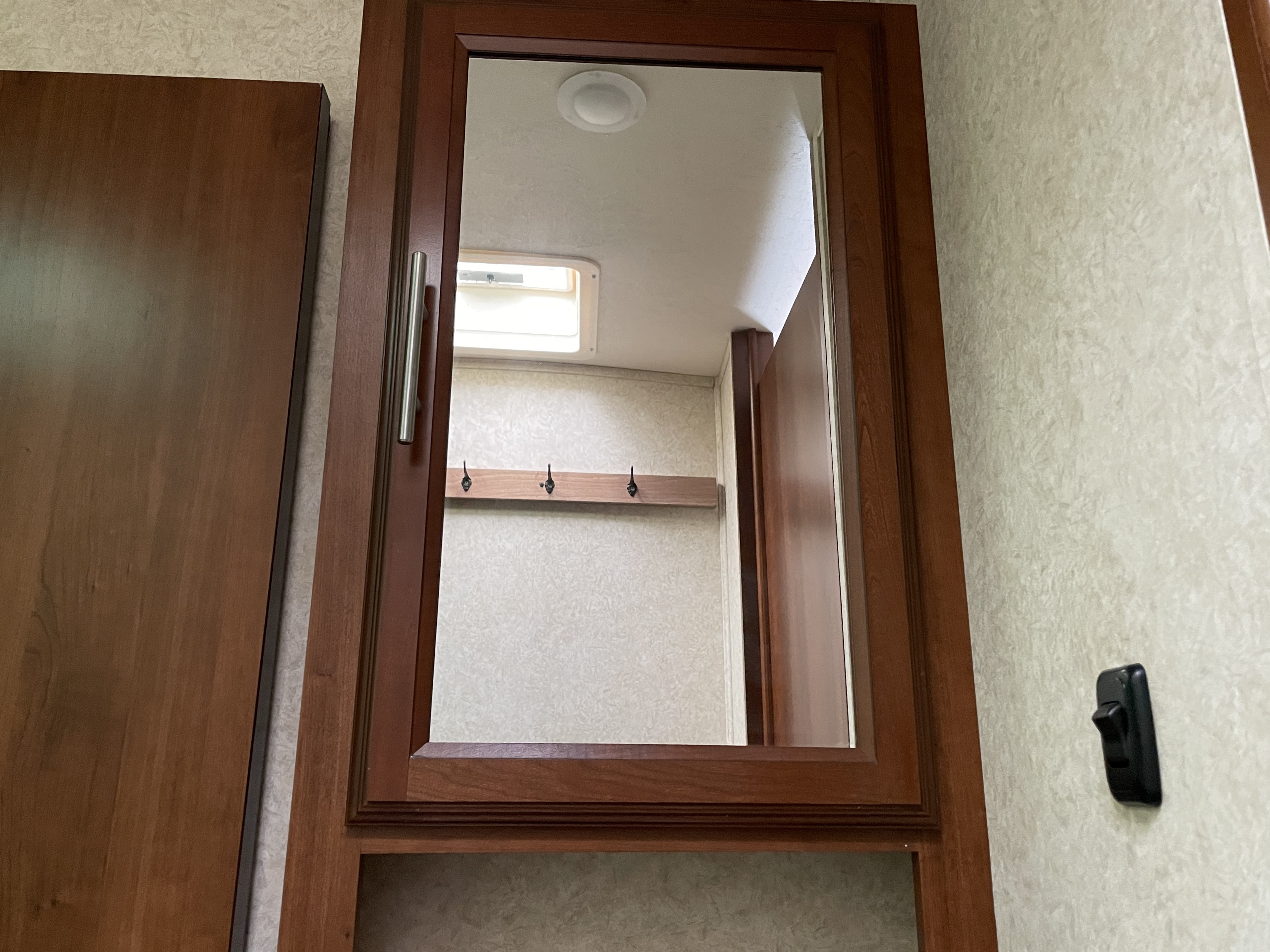 2015 Forest River Wildcat 295RSX - Image 17
