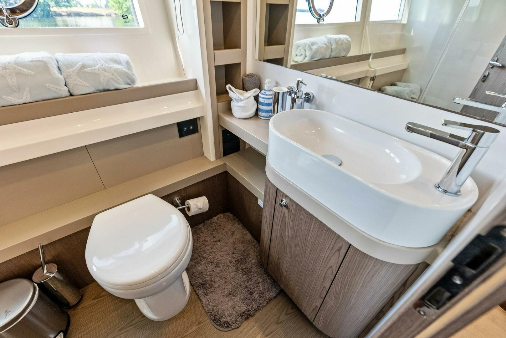 2018 Ferretti Yachts 800 - Image 38