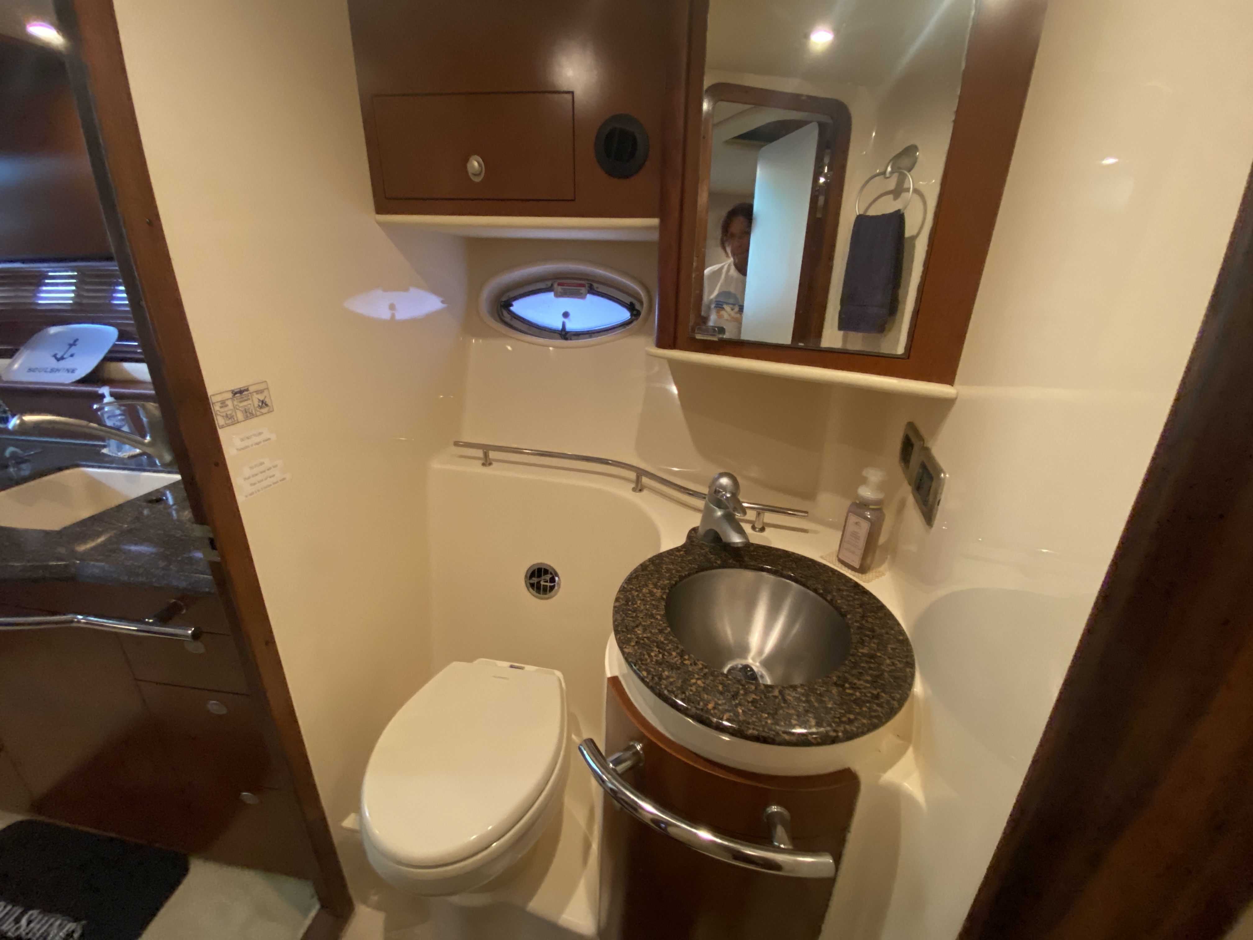 2007 Sea Ray 40 Sundancer - Image 29