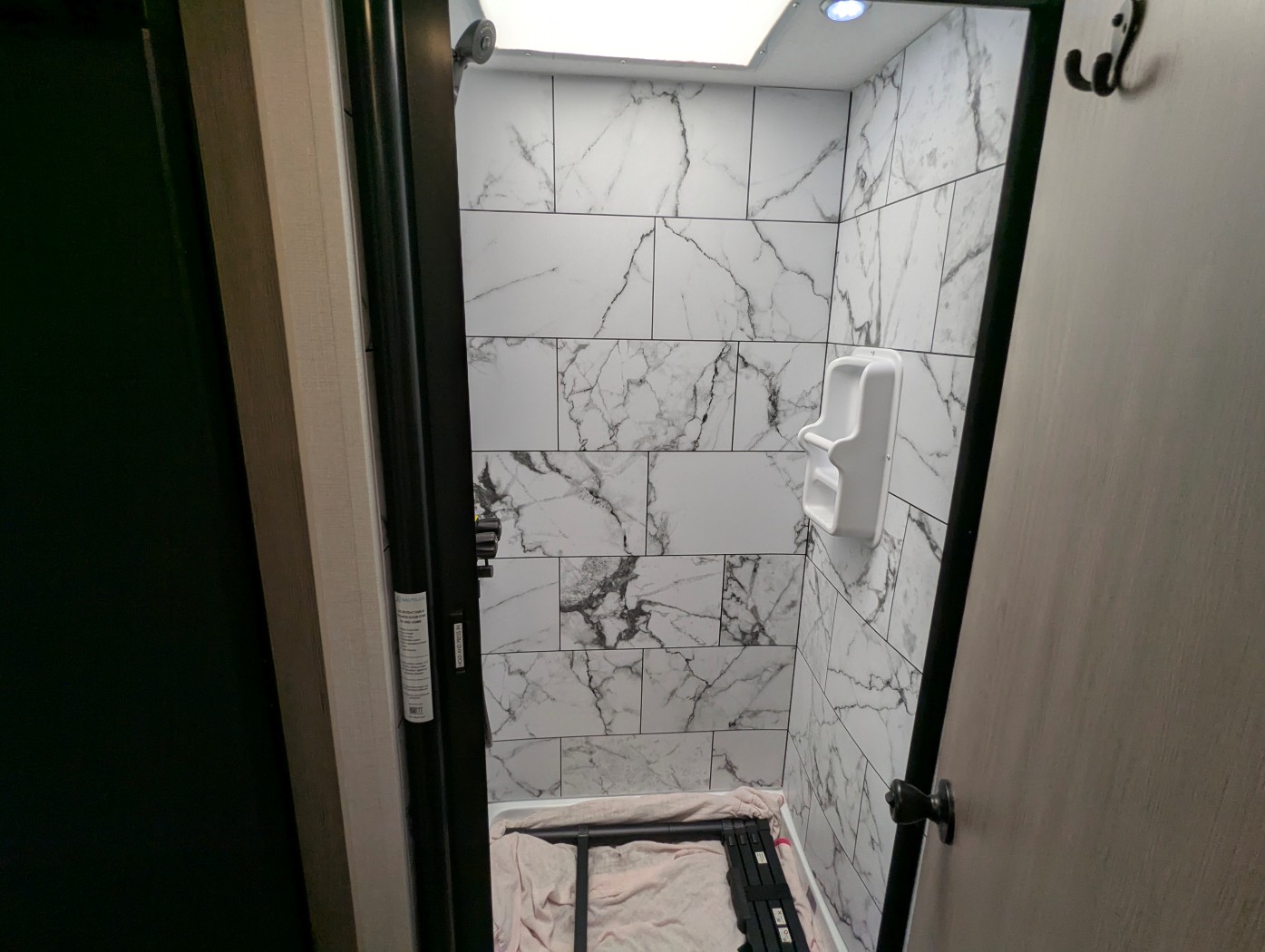 2025 Coachmen Cross Trail EV 20XG - Image 24