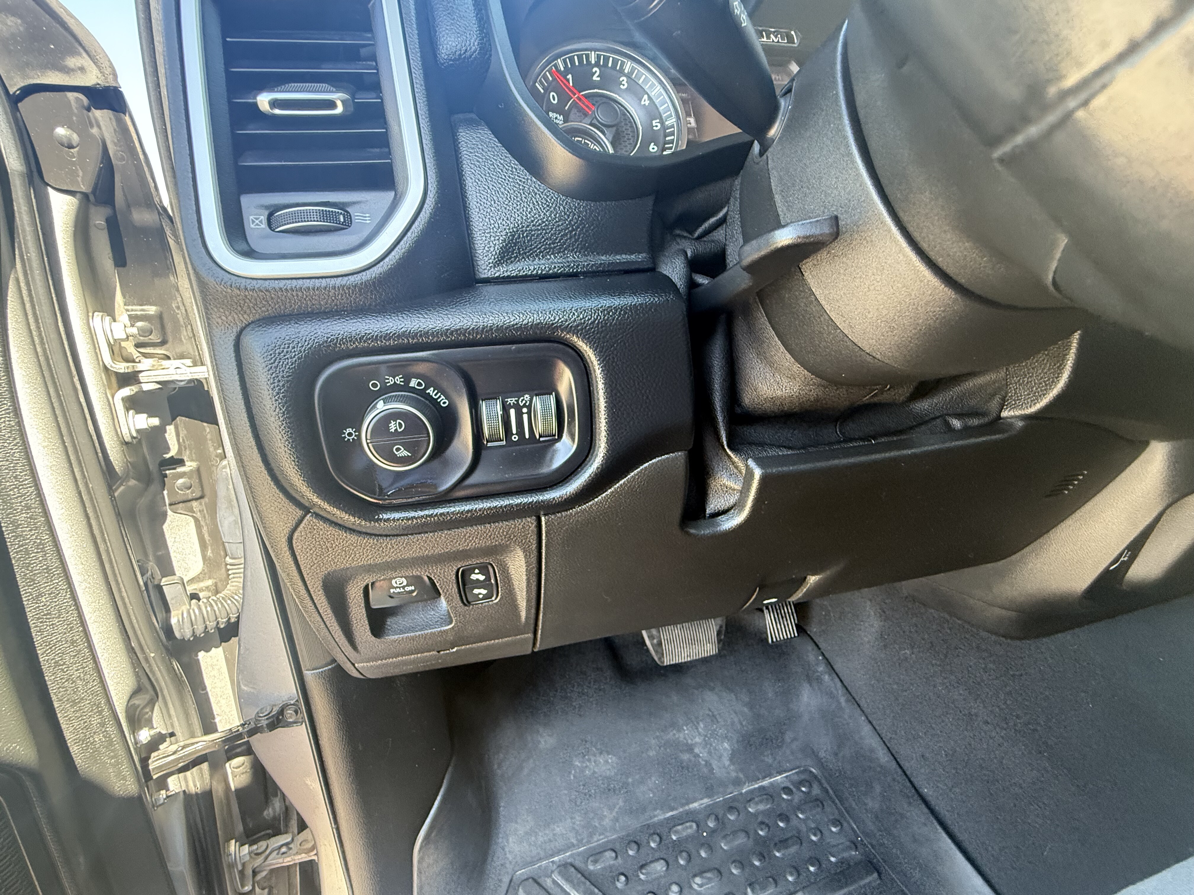 2019 Ram 1500 Pickup Crew Cab Bighorn/Lone Star 4WD - Image 20