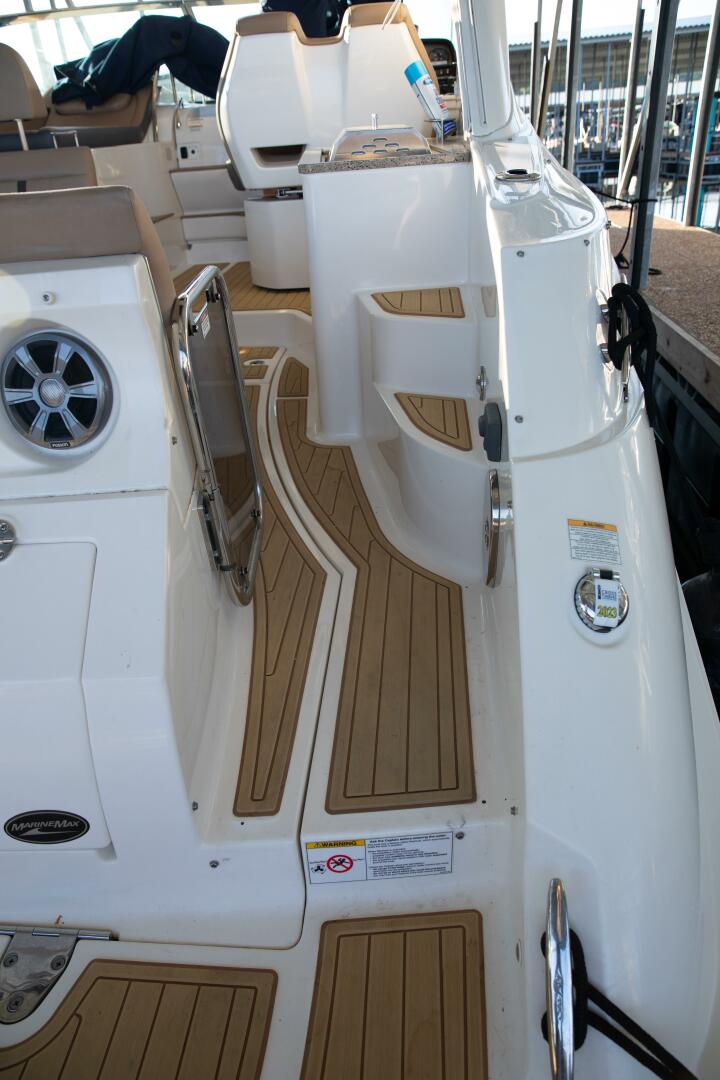 2016 Sea Ray Sundancer 350 - Image 46