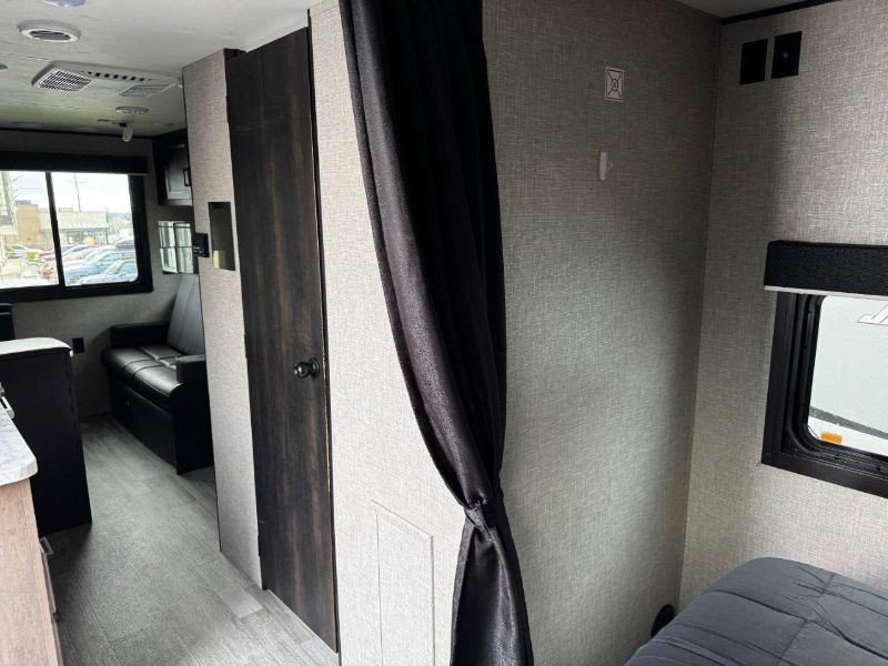 2023 Jayco Jay Flight SLX 212QBW - Image 10