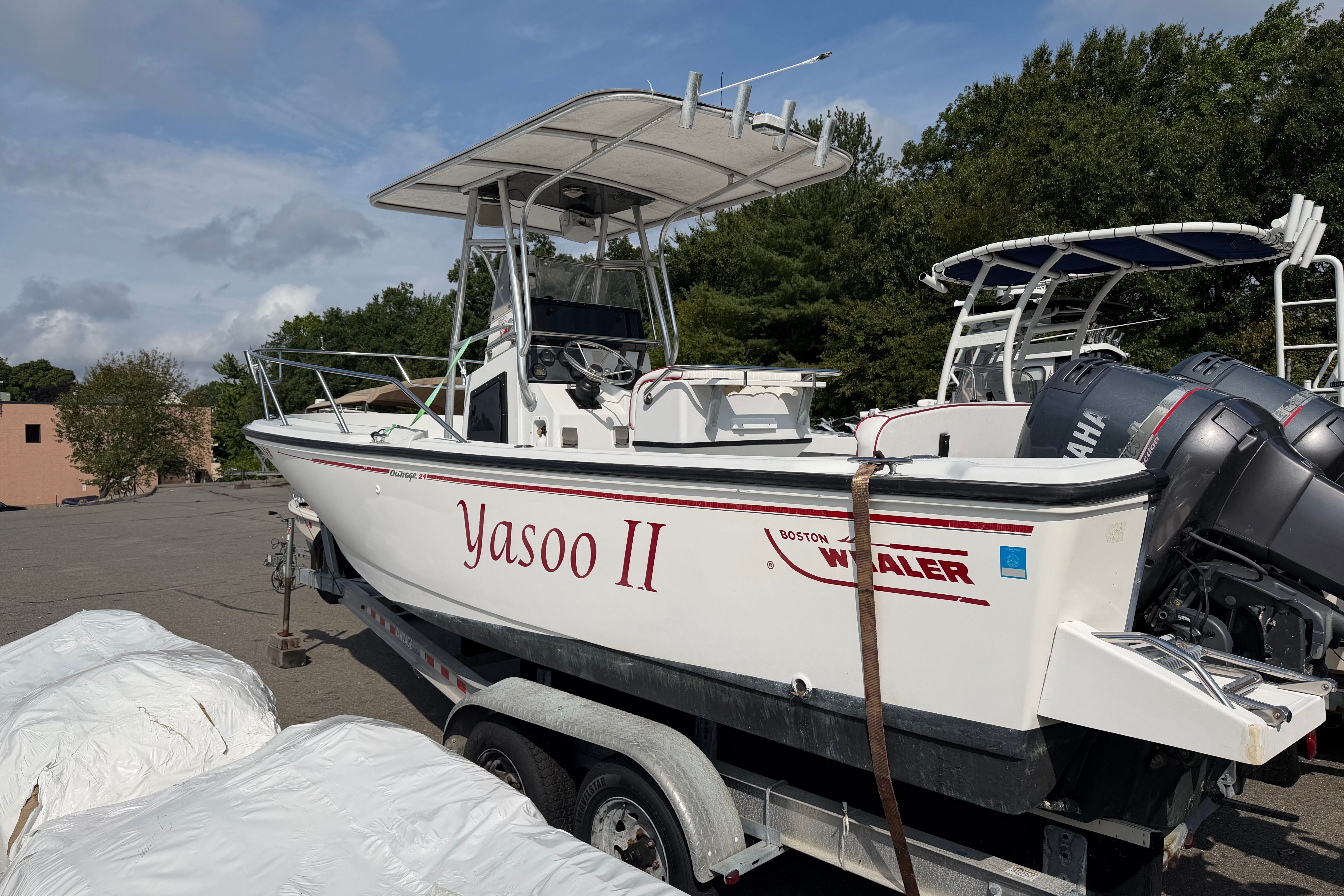 1995 Boston Whaler Boston Whaler 240 Outrage Base - Image 1