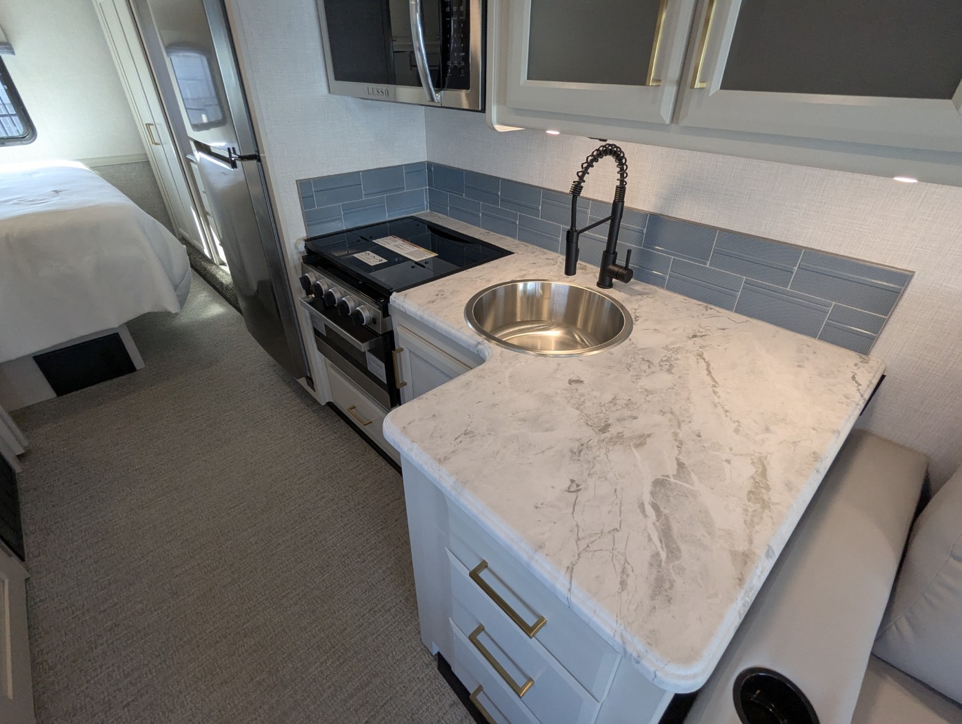 2026 Fleetwood Flair 29M - Image 20