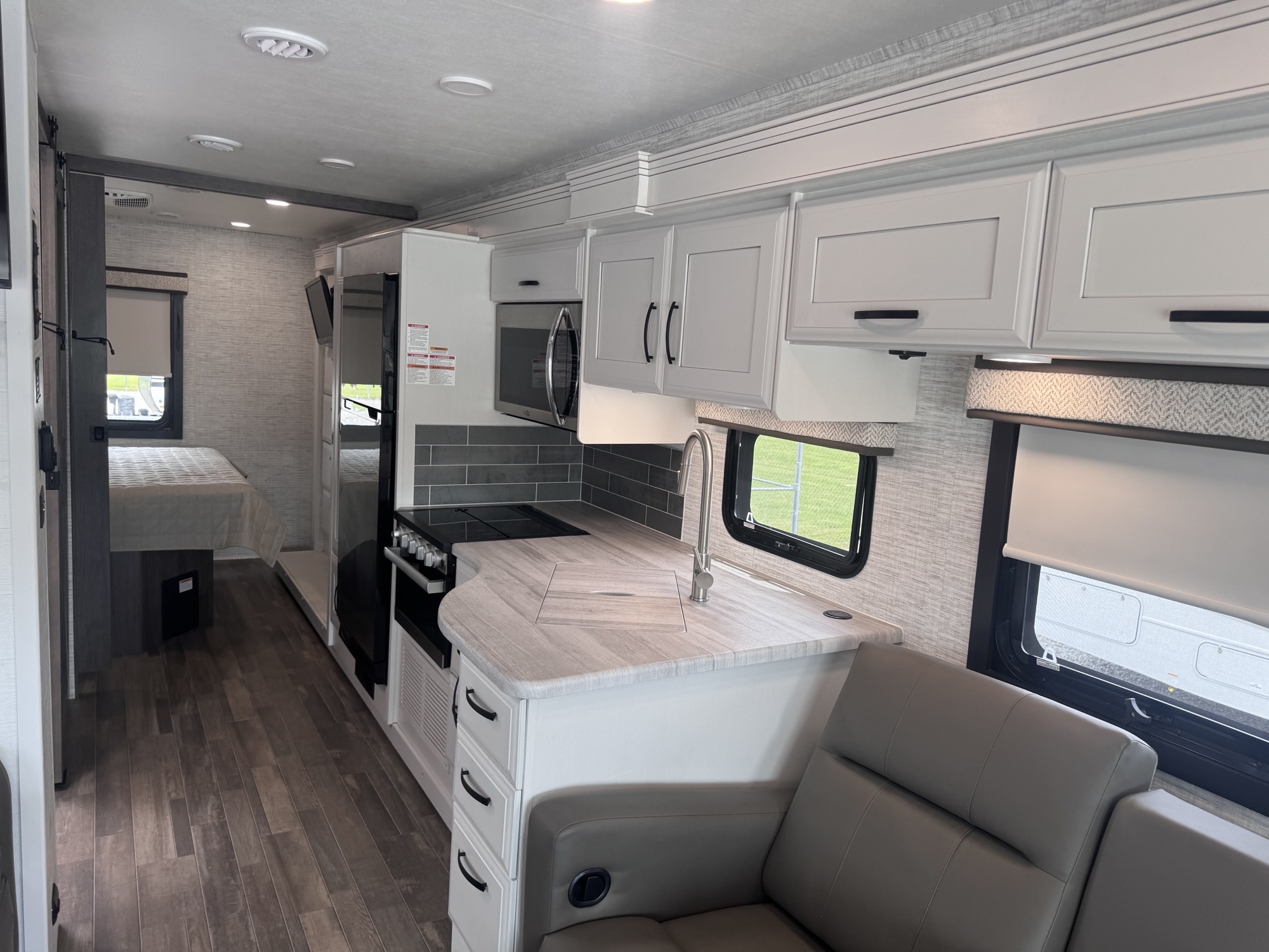 2025 JAYCO ALANTE 29S - Image 13
