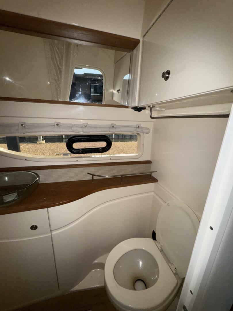 2016 Sea Ray Sundancer 350 - Image 103