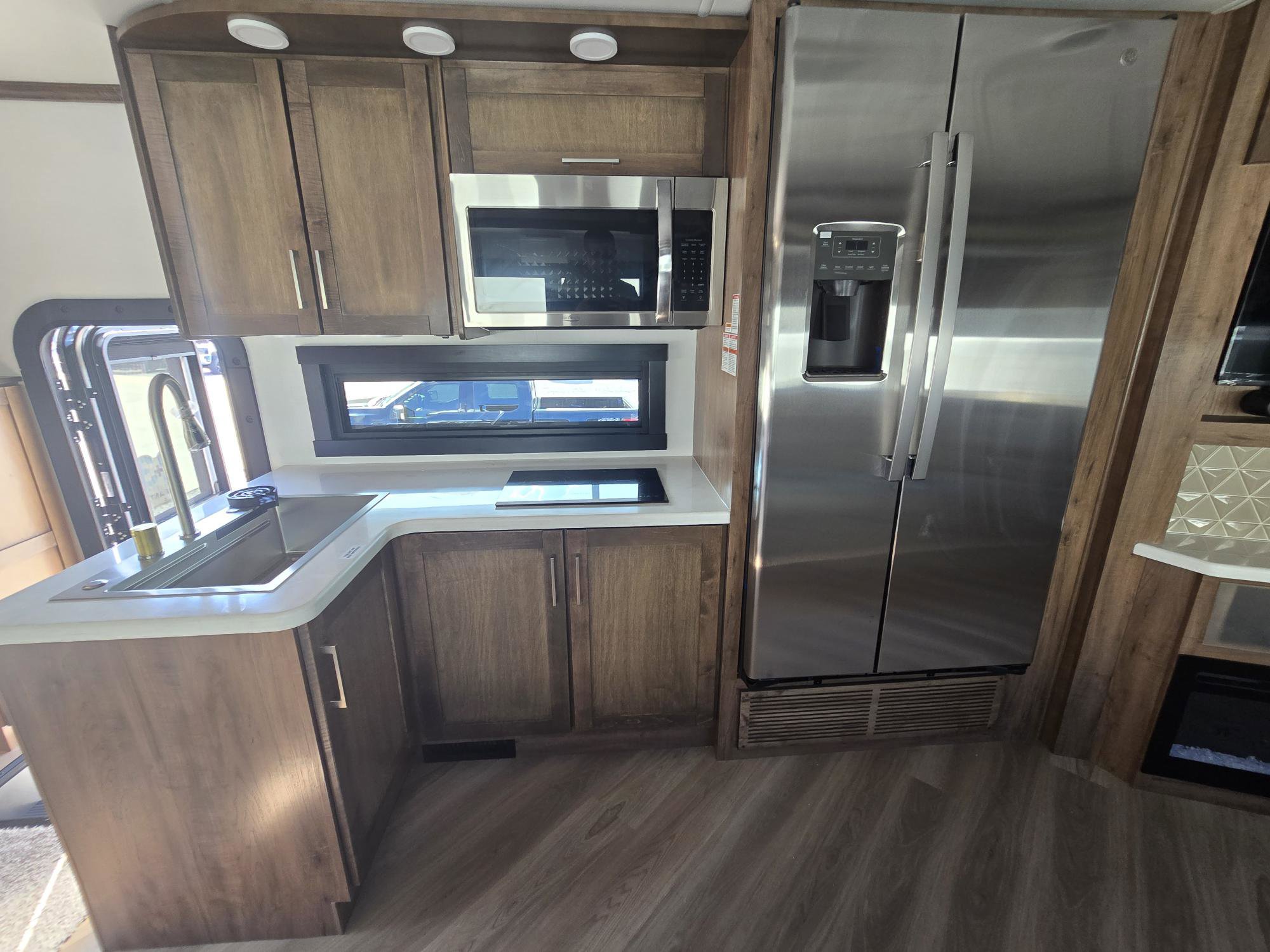 2026 JAYCO SENECA 37K - Image 25