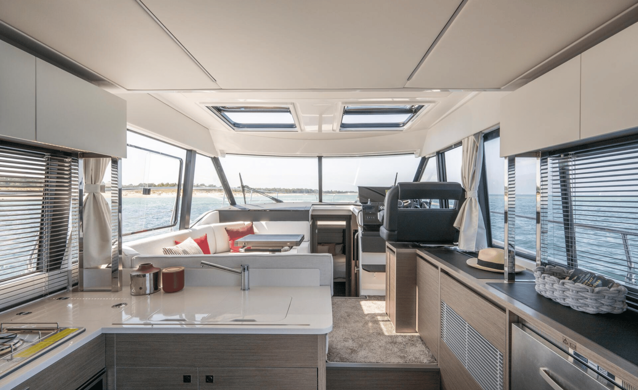 2027 Jeanneau NC 1295 Coupe  - Image 22