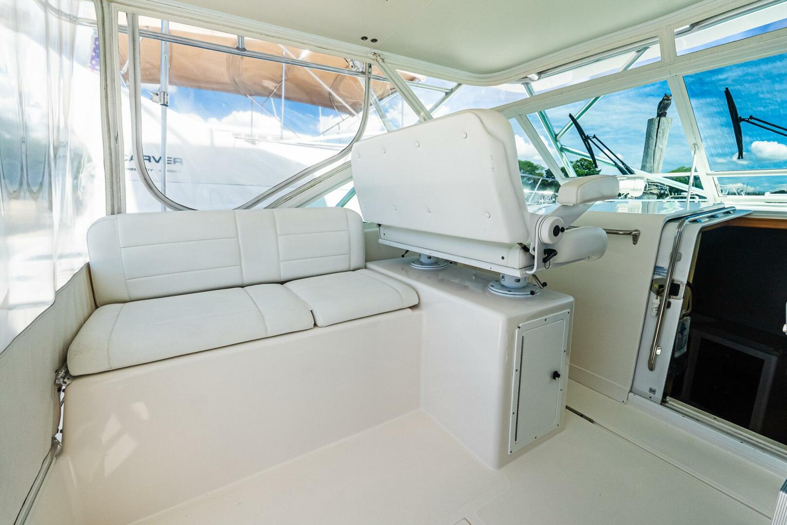 2008 Cabo 38 Express - Image 14