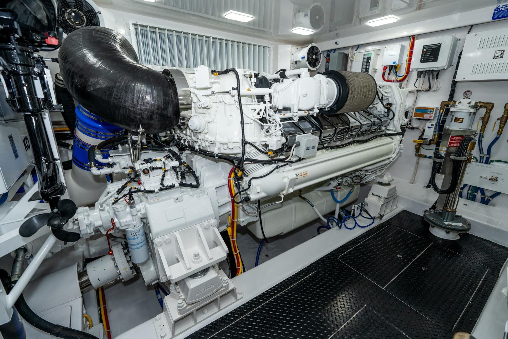 2025 Viking 90 Convertible - Image 76