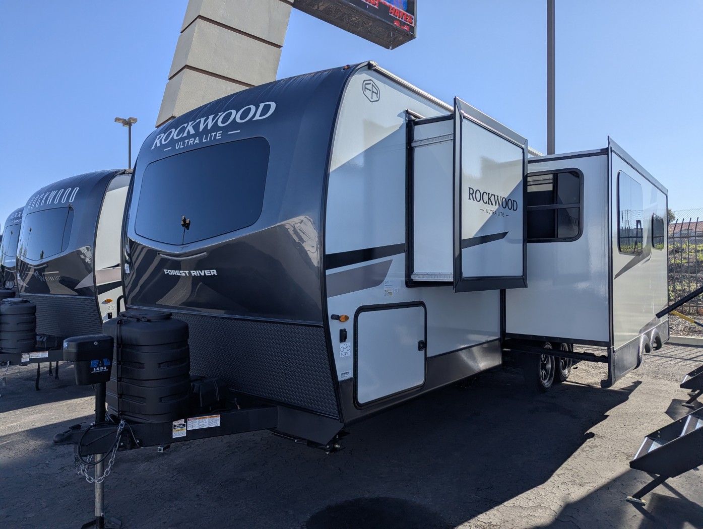 2026 Forest River Rockwood Ultra Lite 2606WS - Image 3
