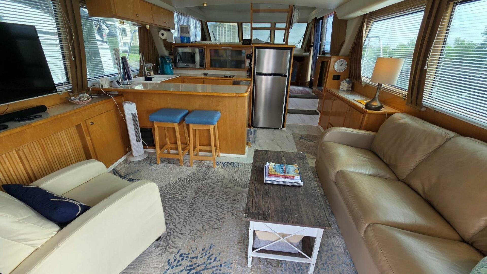 1998 Navigator 5300 - Image 22
