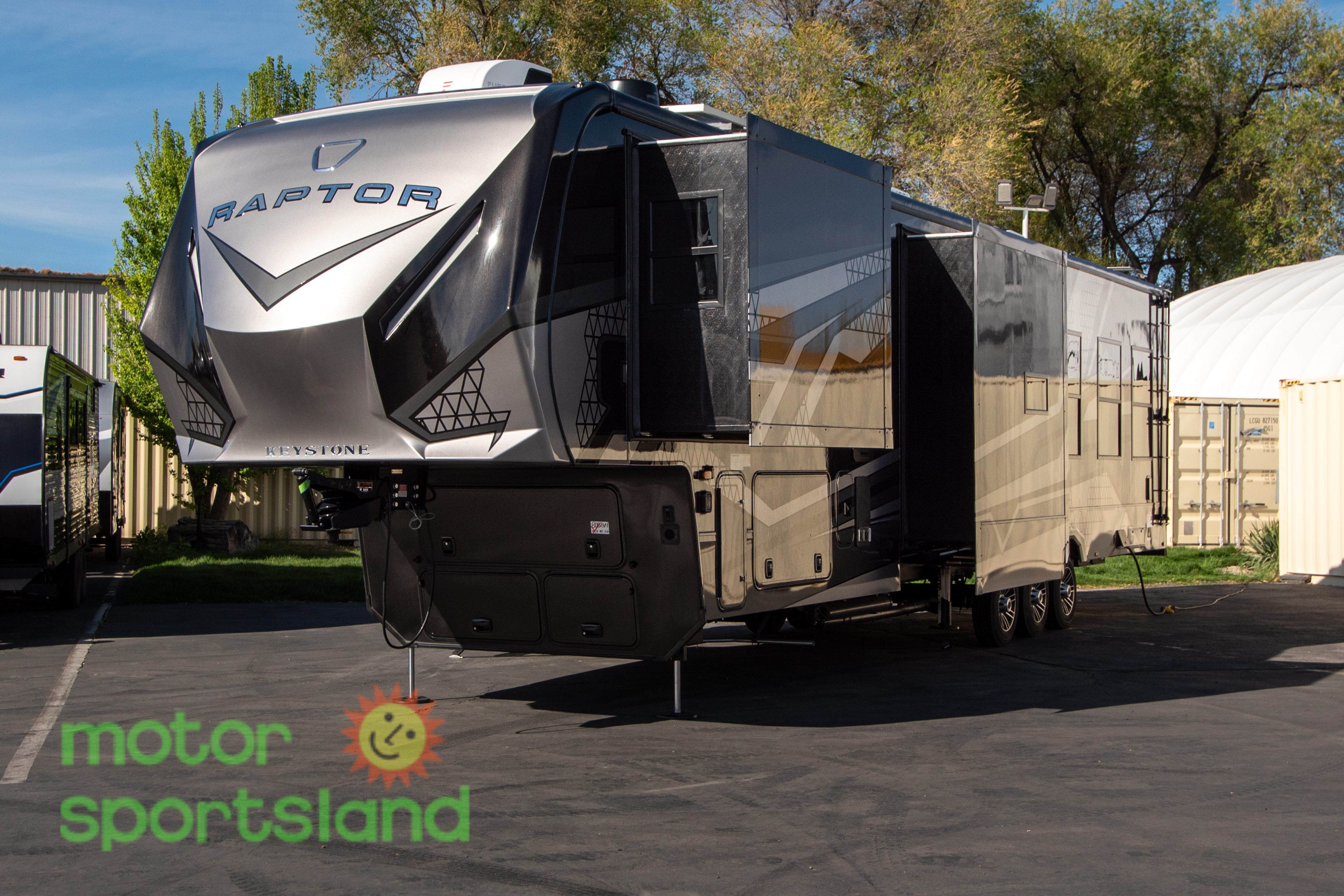 2026 Keystone Raptor 415 - Image 11