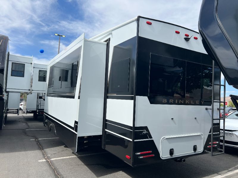2026 Brinkley RV Model Z 3100 - Image 2