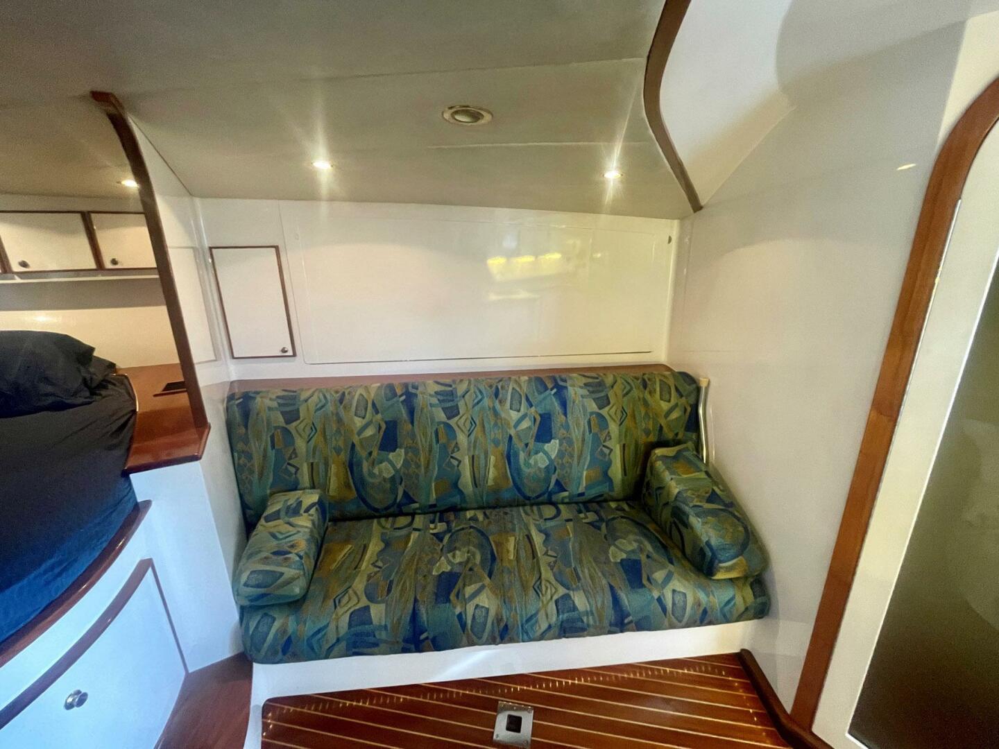 2005 Custom Carolina 40 DeSanti - Image 24