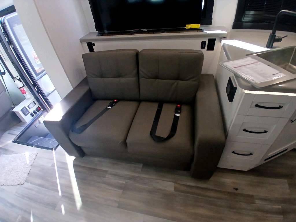 2026 ENTEGRA COACH VISION XL 34G - Image 25