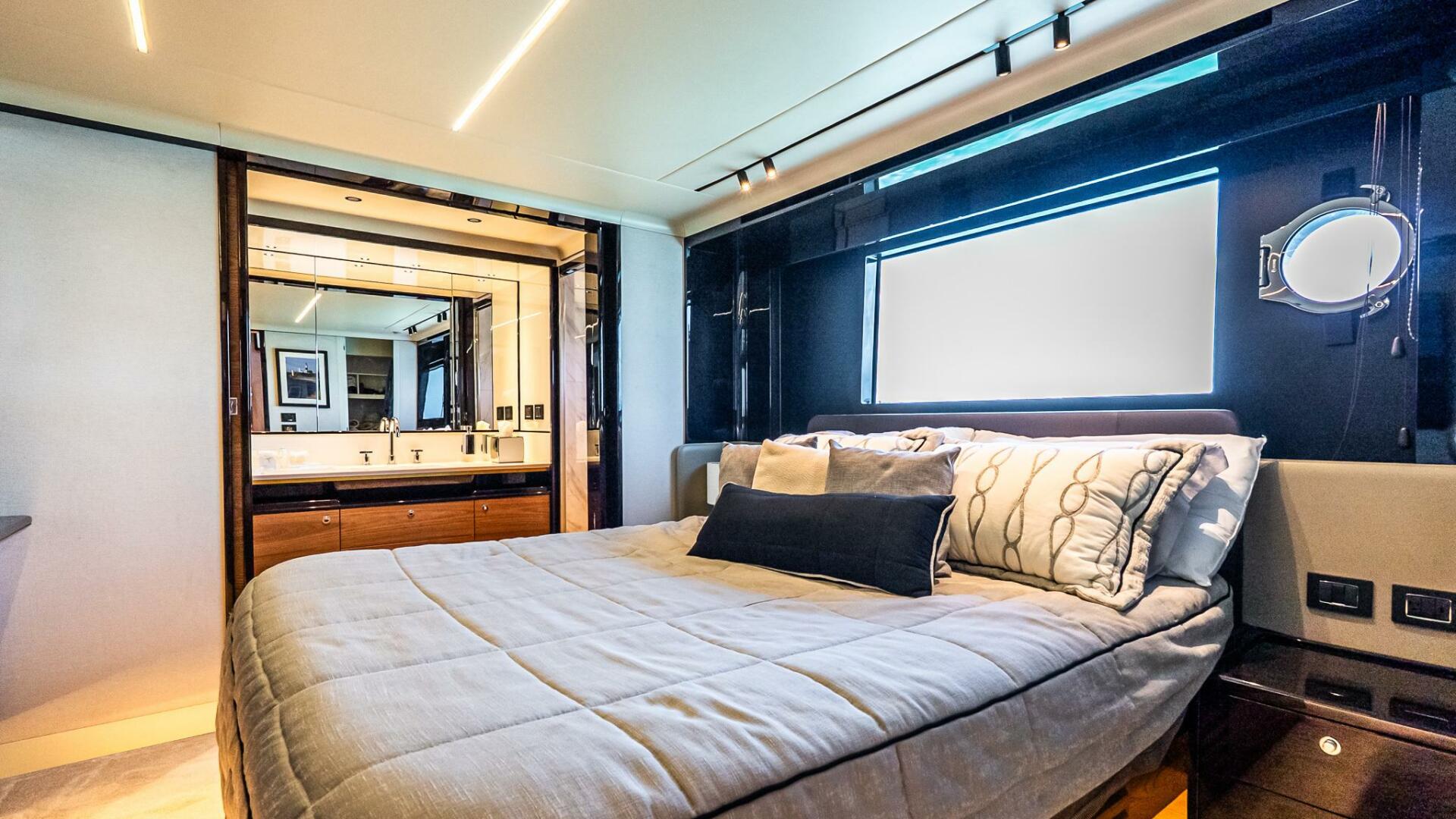 2022 Absolute Navetta 64 - Image 92