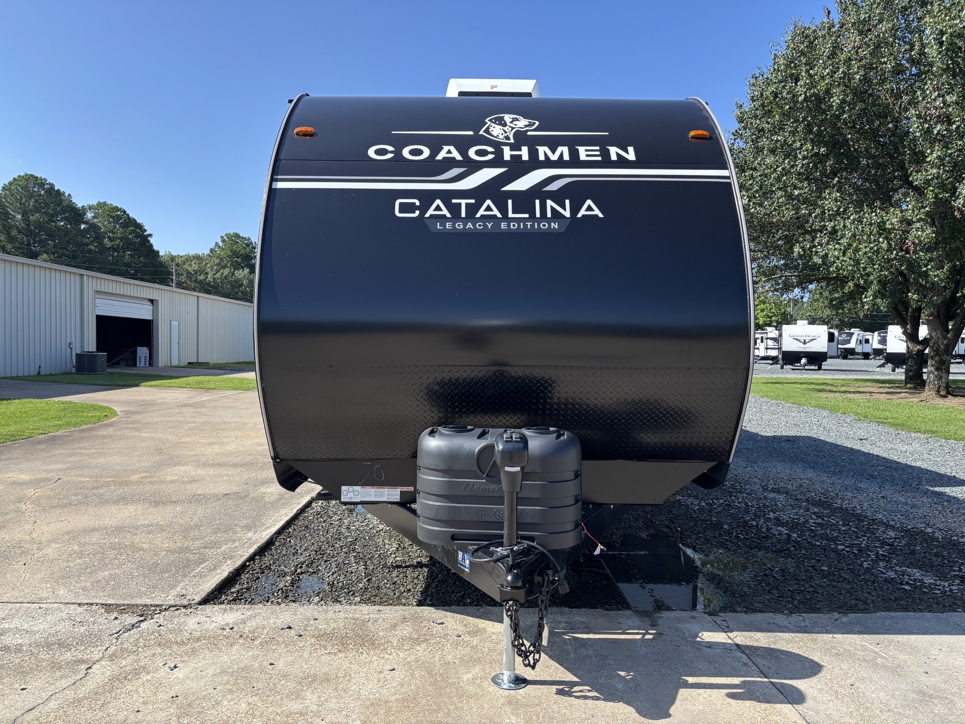 2027 Coachmen Catalina Legacy Edition 293TQBSCK - Image 3