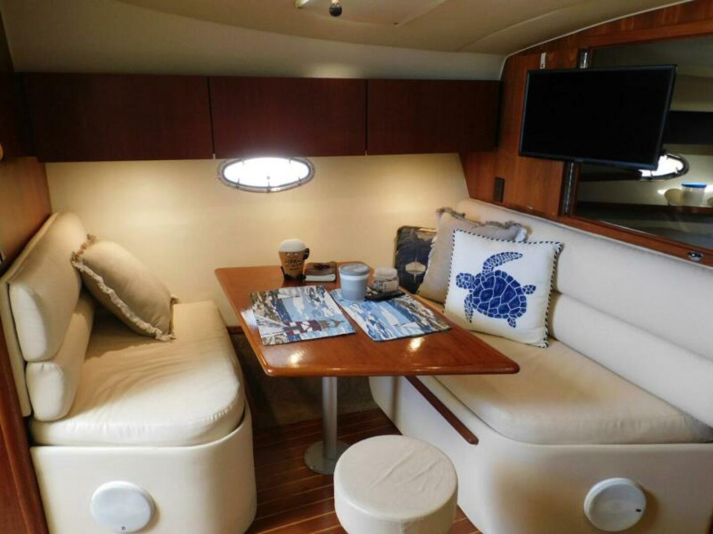 1995 Tiara Yachts 3500 Express - Image 21