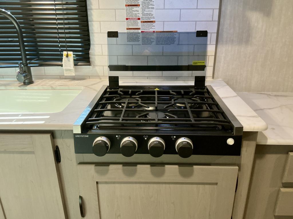 2025 COACHMEN 242MK - Image 8