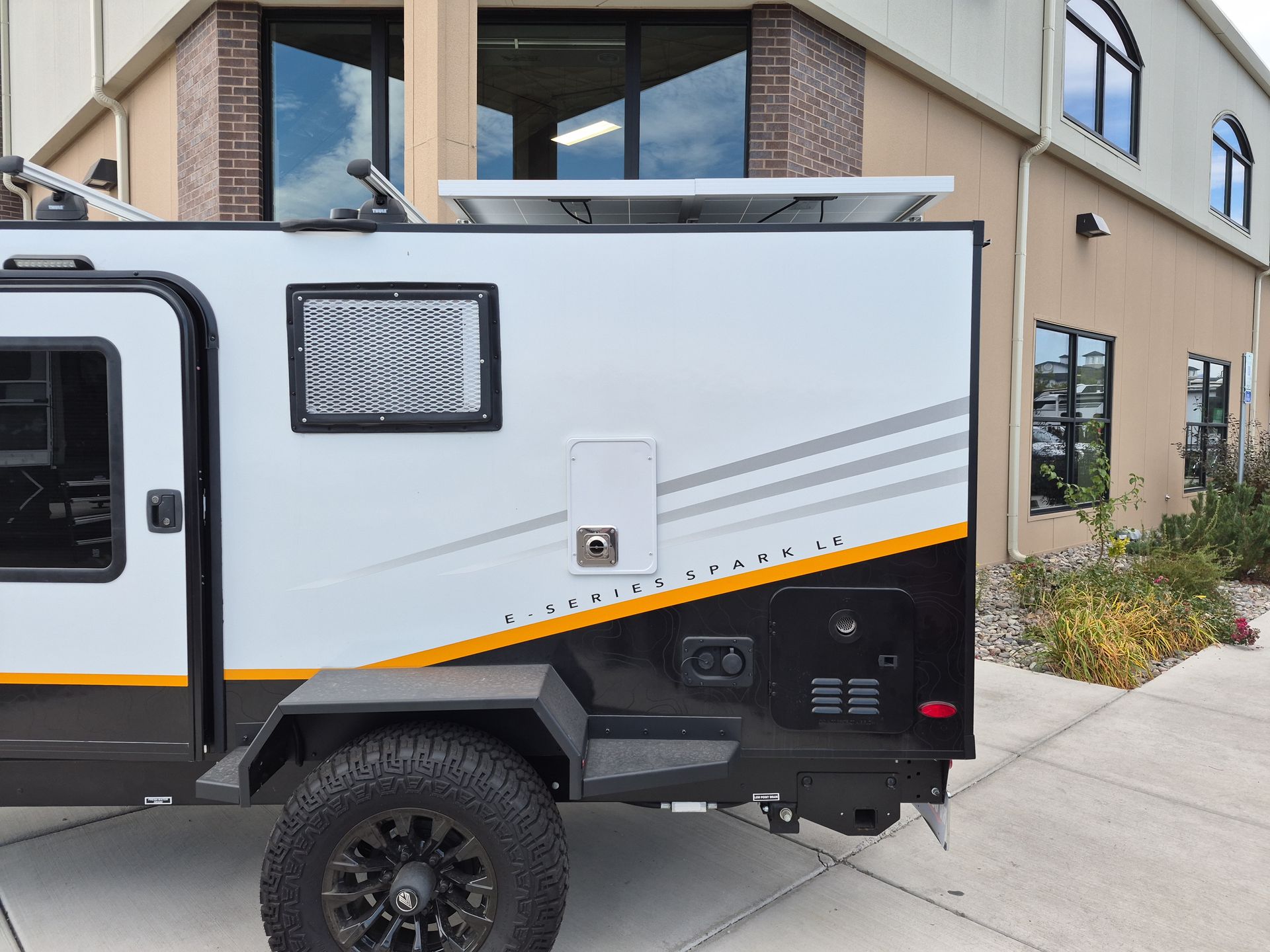 2026 Ember RV E-Series 12RK - Image 12