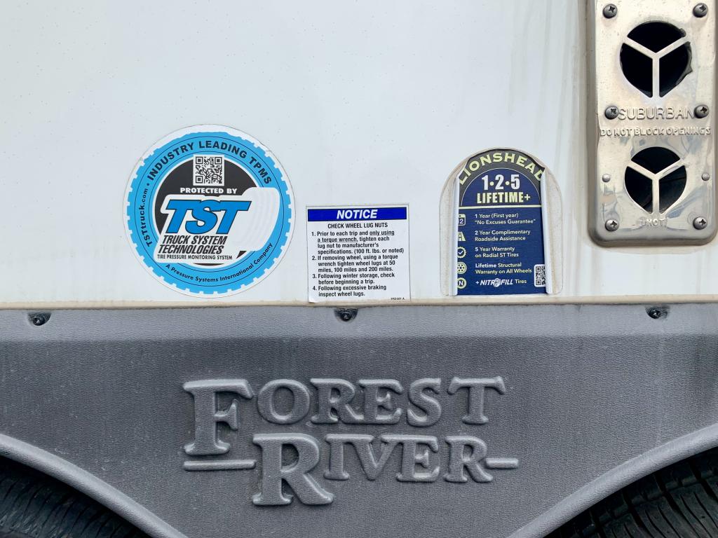 2023 FOREST RIVER 253RLS - Image 37