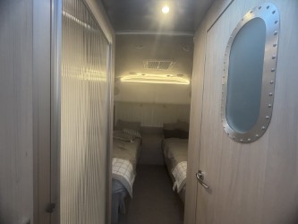 2026 AIRSTREAM GLOBETROTTER 27FBT - Image 18