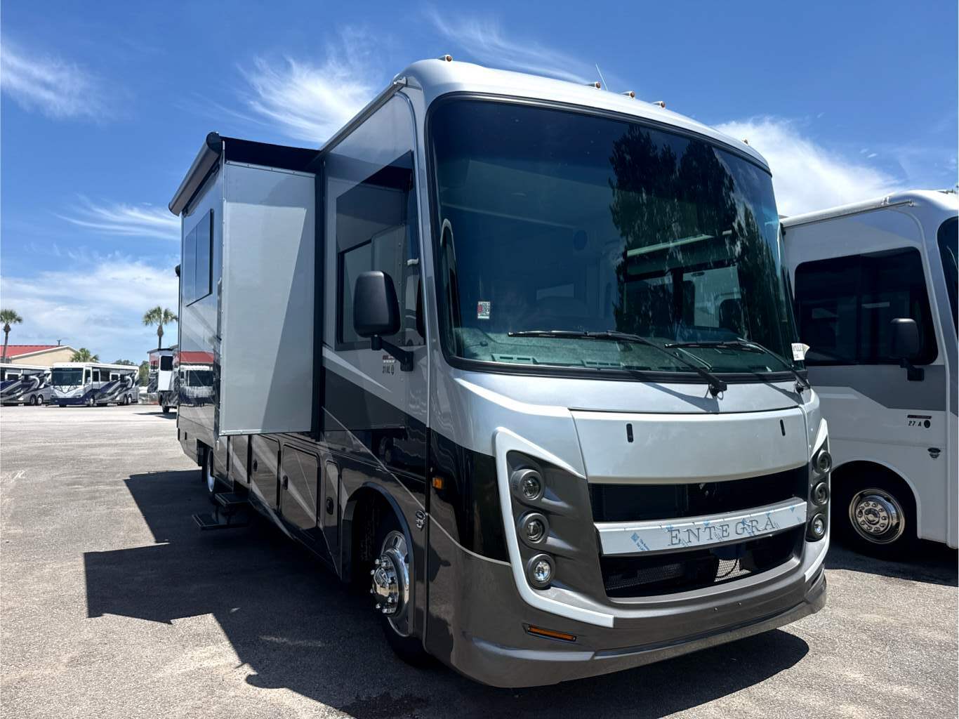 2027 ENTEGRA COACH VISION XL 31UL - Image 1