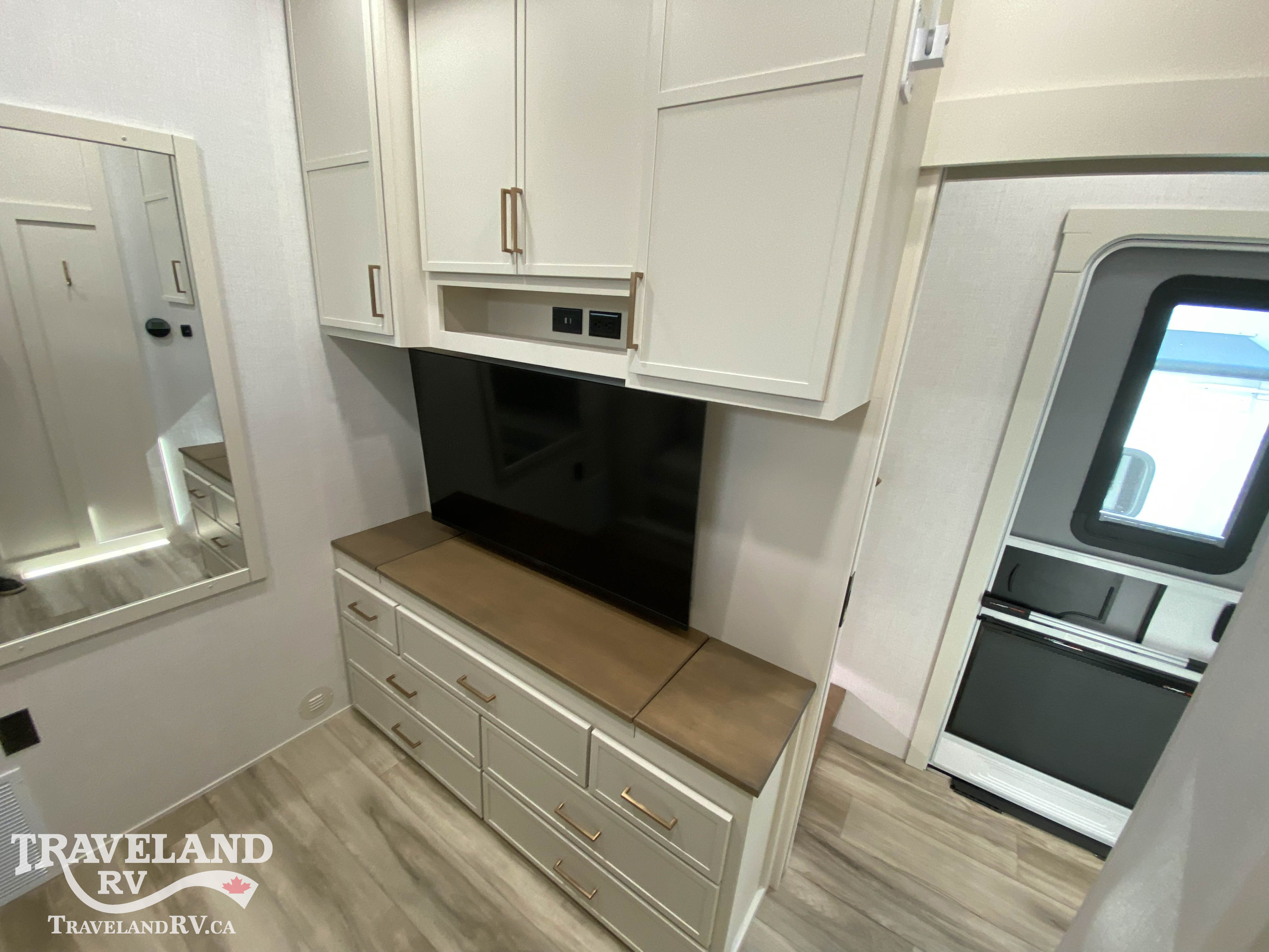 2027 Brinkley RV Model Z 3610 - Image 23