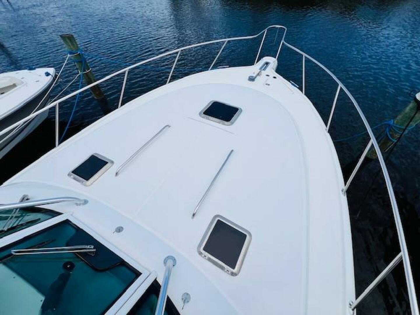 2003 Tiara Yachts 3800 Open - Image 28